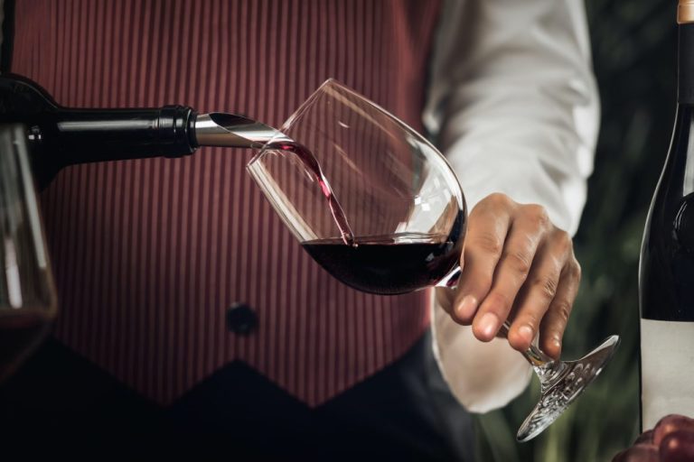 Savourez l'élégance des vins du domaine du vieux télégraphe
